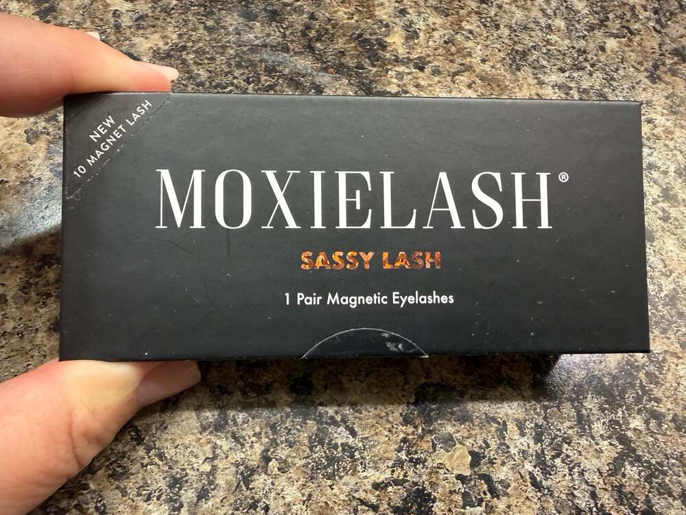 MoxieLash Sassy Lash 100% Mink 10-Magnet Magnetic Eyelashes